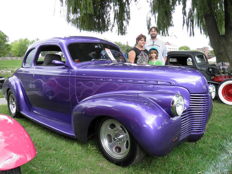 P9100534
Lauren, Leah and David.  The girls wanted a pic with this one too.